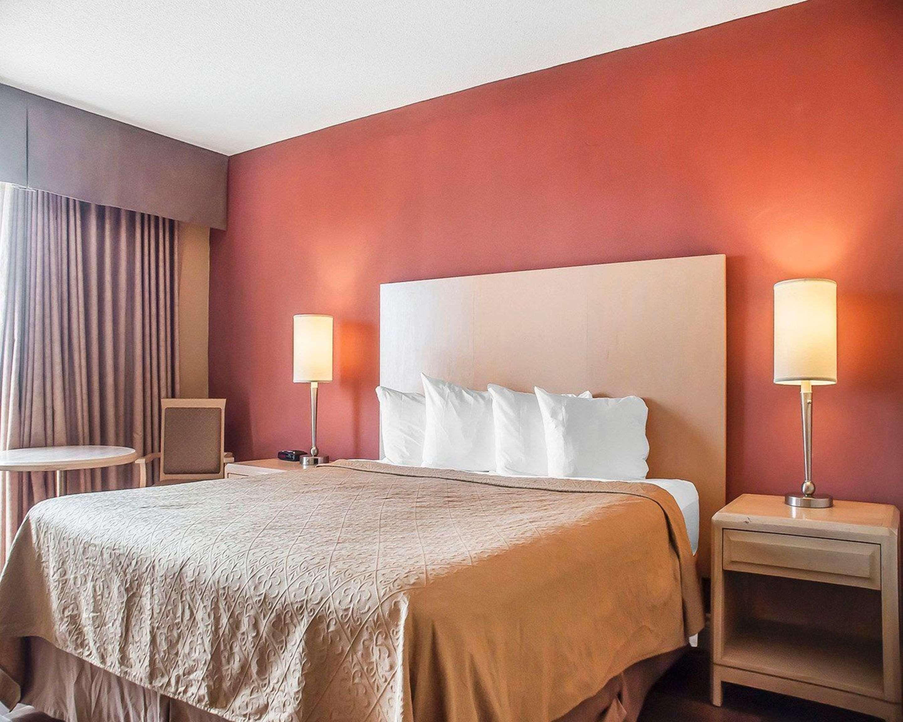 Quality Hotel Fallsview Cascade Ніагара-Фоллс Екстер'єр фото