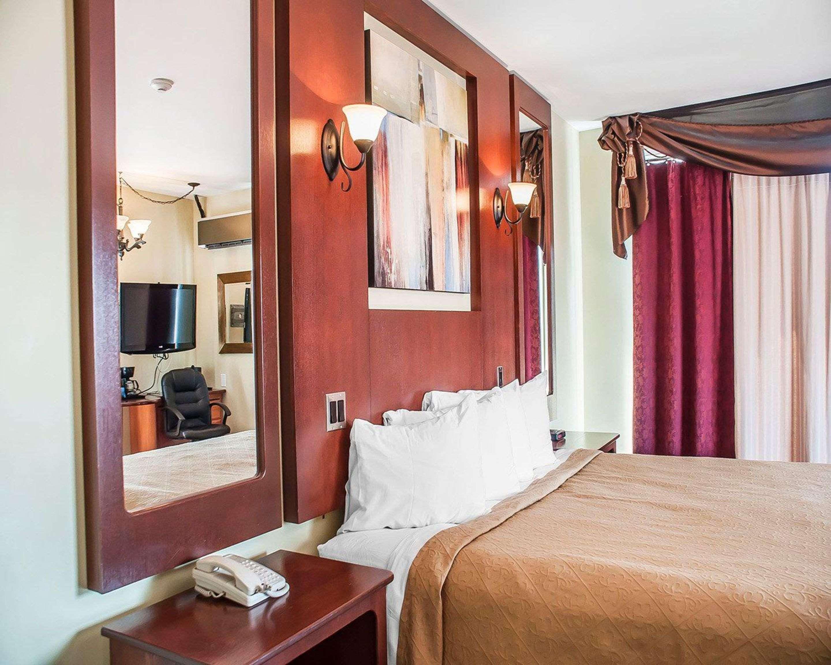 Quality Hotel Fallsview Cascade Ніагара-Фоллс Екстер'єр фото
